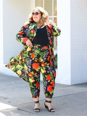 LANE BRYANT FLORAL DUSTER & JOGGER SET